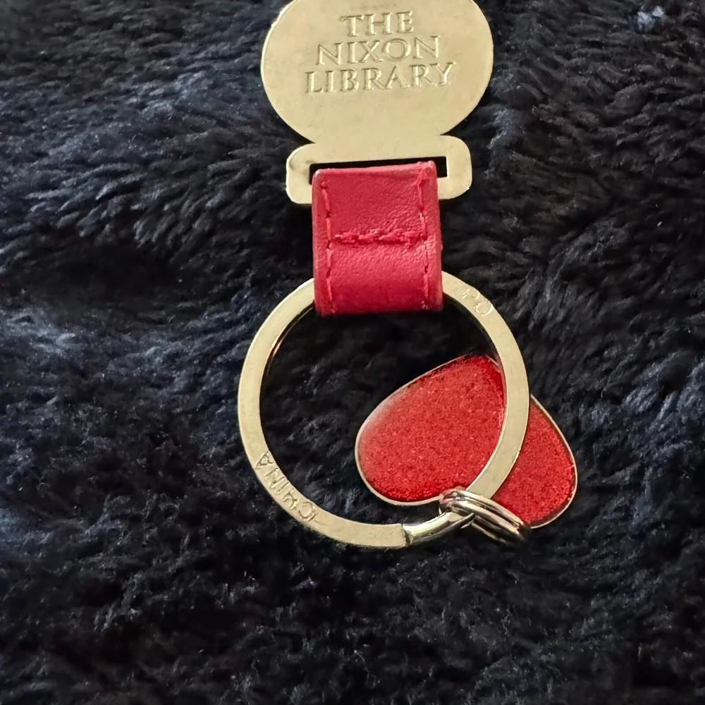 The Nixon Library First Lady Keychain Key Ring Red Leather‎ Heart